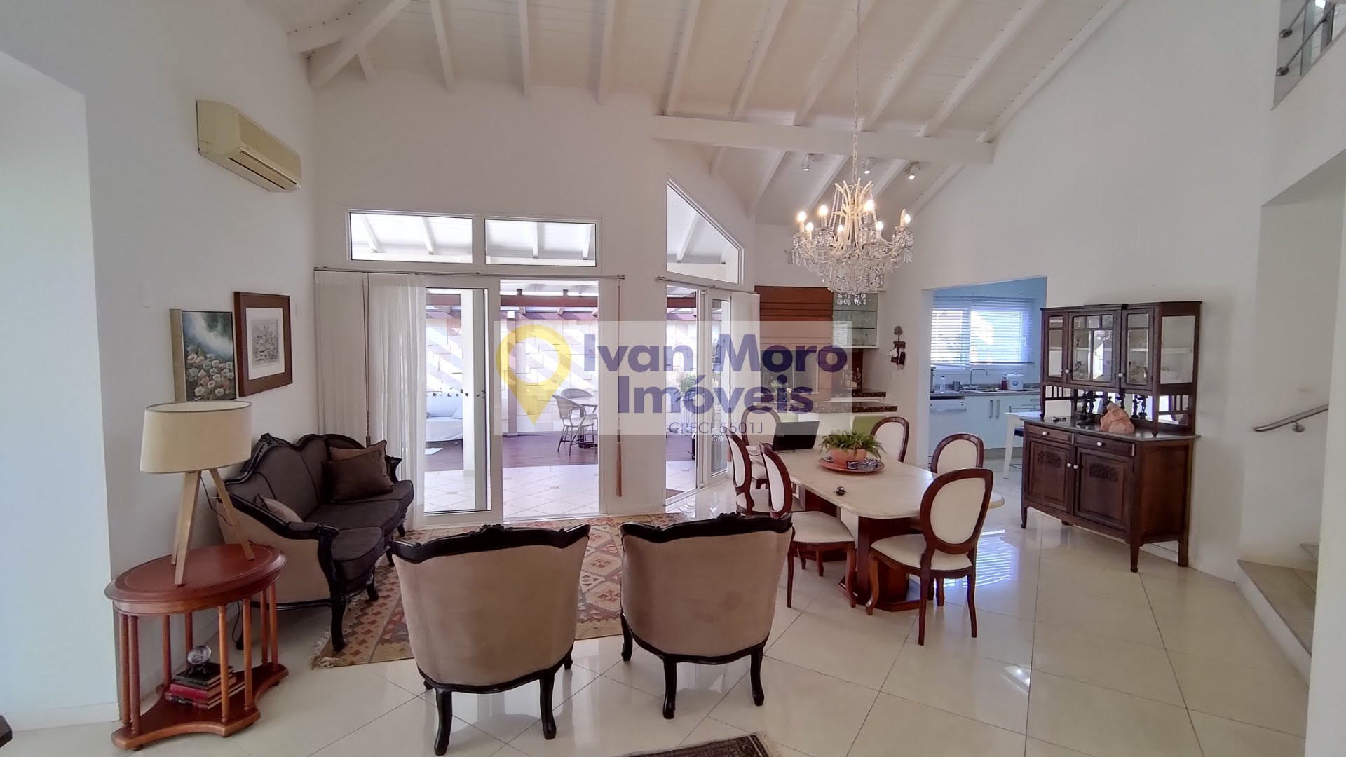 Casa à venda com 5 quartos, 5 suítes, 4 vagas e 276m² no Daniela, Florianópolis (SC) — foto 12 de 30