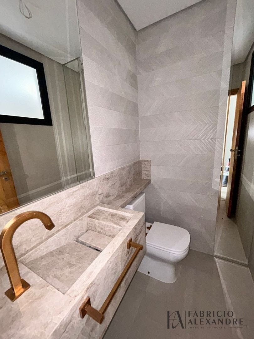 Casa à venda com 3 quartos, 3 suítes, 4 vagas e 240m² no Gaivota I, São José do Rio Preto (SP) — foto 2 de 10
