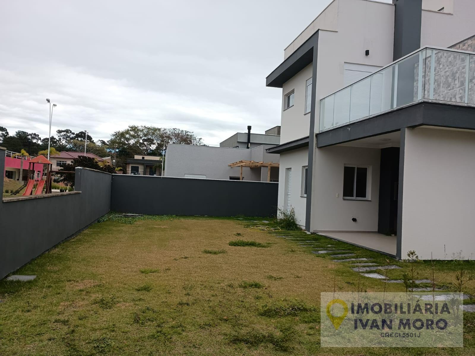 Casa à venda com 3 quartos, 1 suíte, 4 vagas e 236m² no São João do Rio Vermelho, Florianópolis (SC) — foto 19 de 22