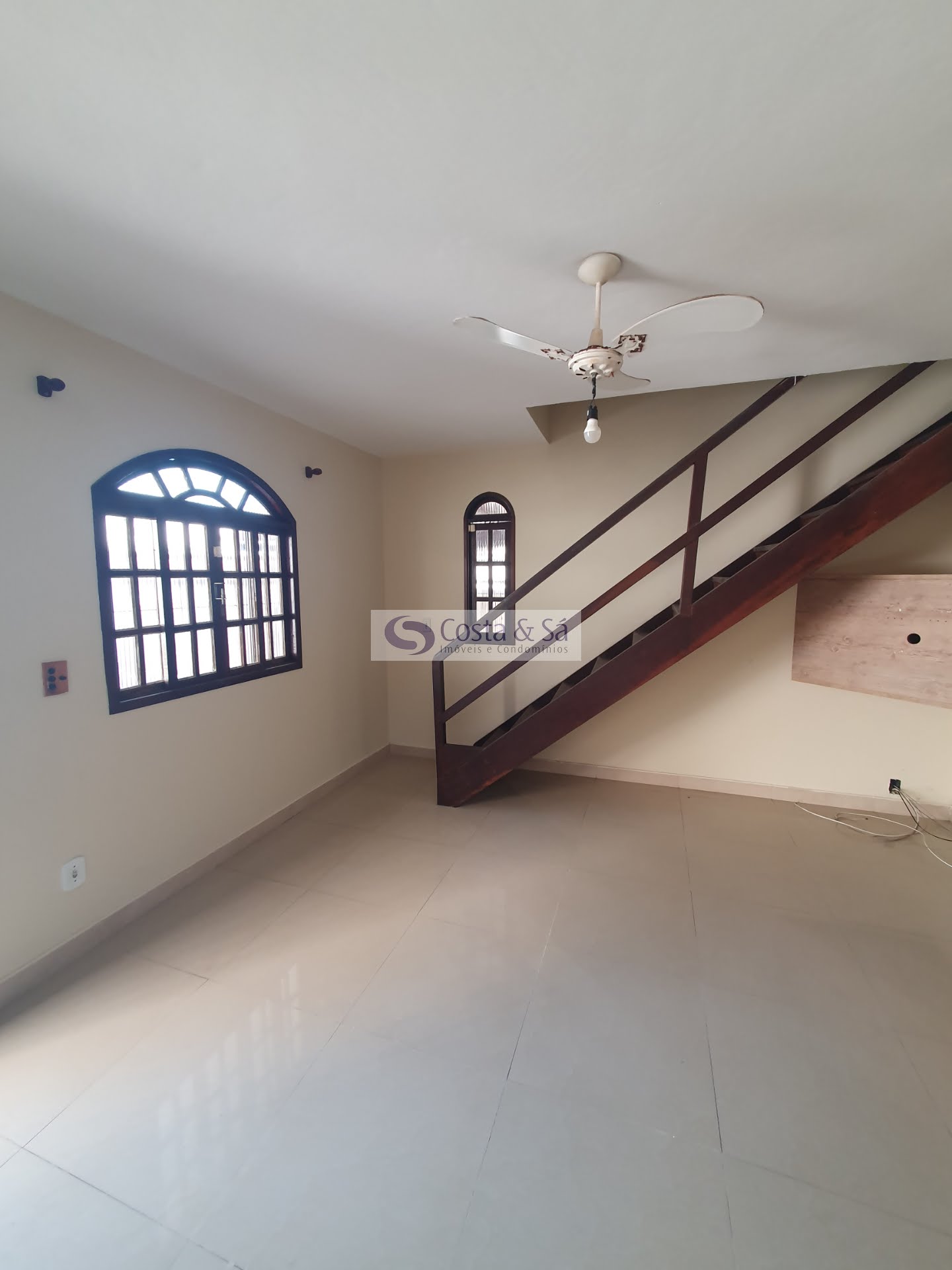 Casa à venda com 3 quartos, 1 suíte, 2 vagas e 120m² no Costazul, Rio das Ostras (RJ) — foto 10 de 16