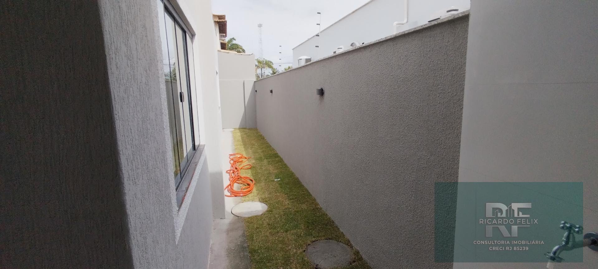 Casa à venda com 3 quartos, 1 suíte, 2 vagas e 180m² no Recreio, Rio das Ostras (RJ) — foto 9 de 29