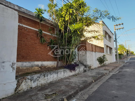 Prédio Inteiro em Centro  -  Adamantina