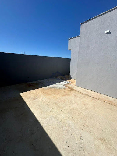 Casa à Venda no Bairro Flórida  -  Sete Lagoas