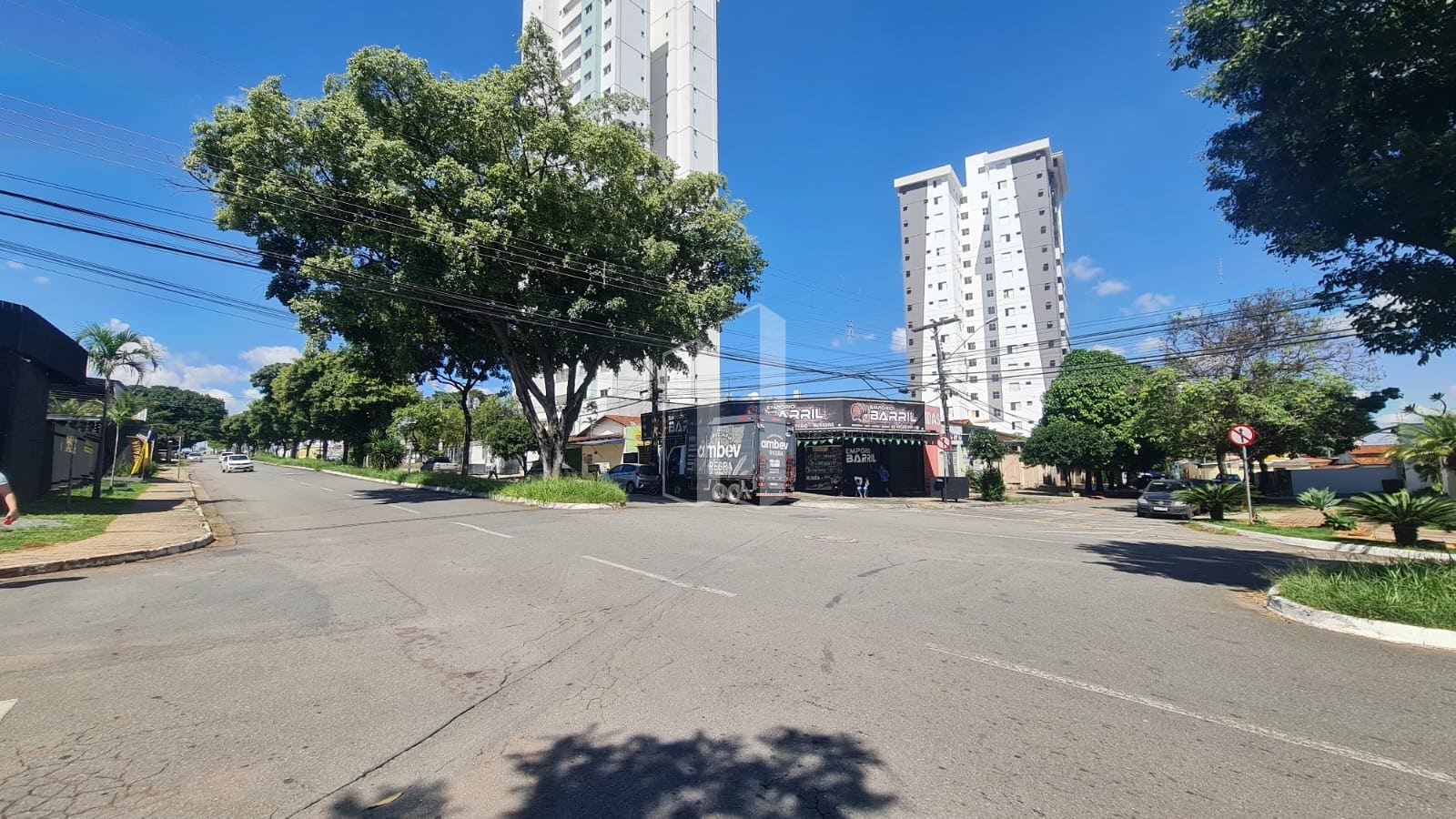 Comercial à venda com 420m² no Parque Amazonia, Goiânia — foto principal