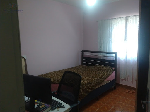 Dormitório 02