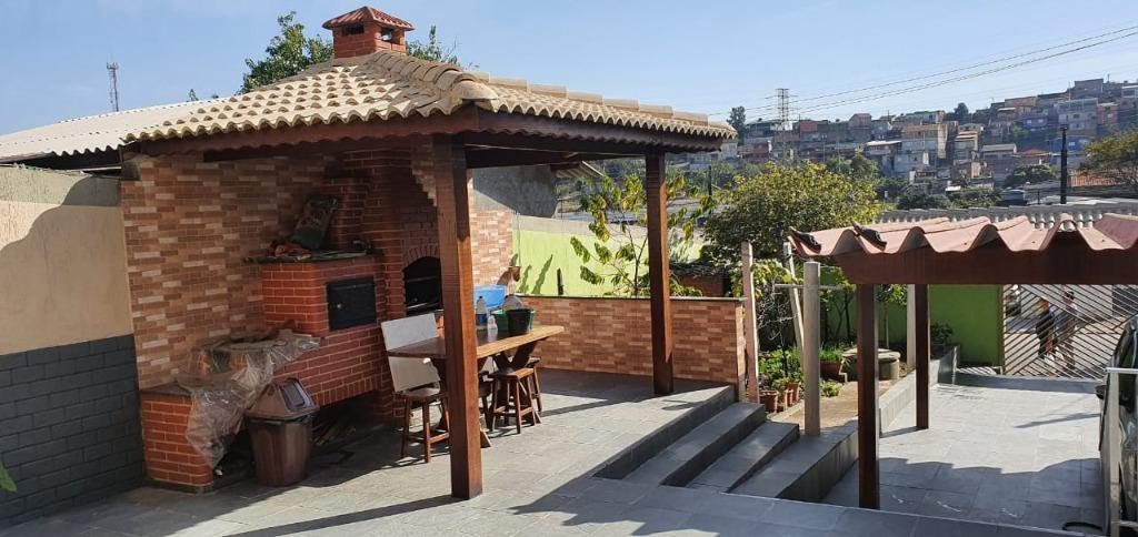 Casa à venda com 3 quartos, 1 suíte, 3 vagas e 244m² no Mirante, Arujá (SP) — foto 4 de 14
