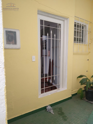 Entrada da  casa do meio