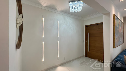 Casa de Luxo à Venda no Centro de Adamantina – 600m², 4 Suítes
