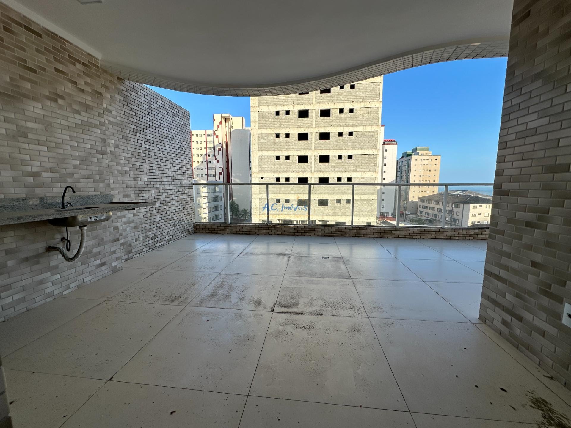 Apartamento à venda com 2 quartos, 1 suíte, 2 vagas e 120m² no Guilhermina, Praia Grande (SP) — foto 7 de 16