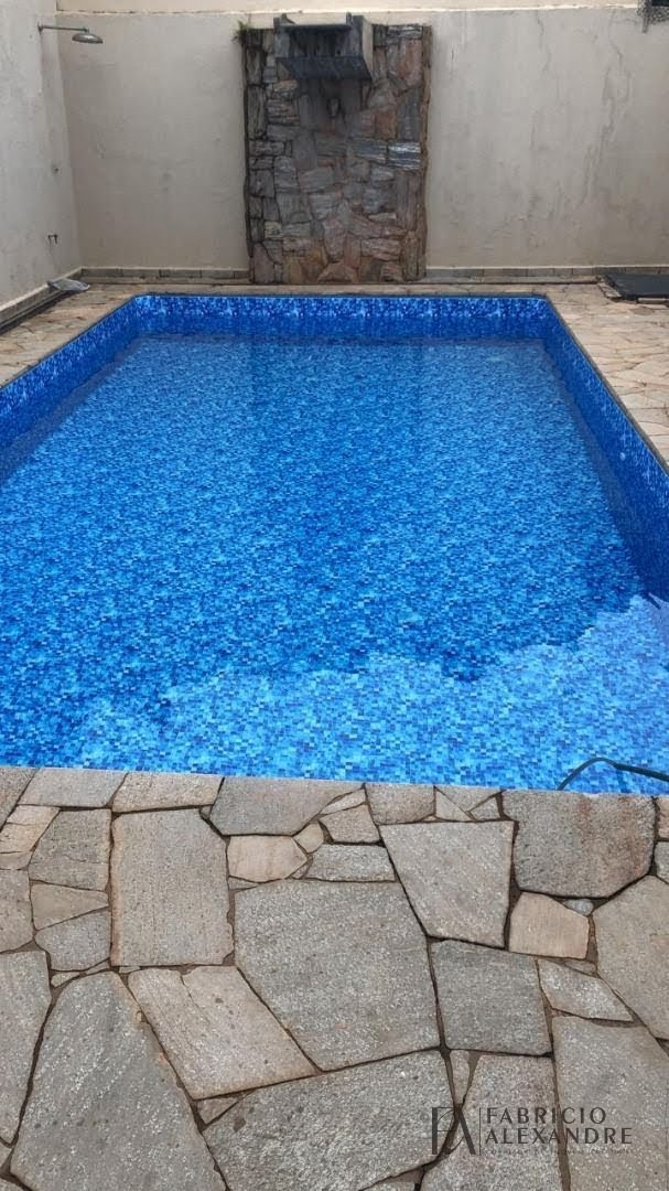 Casa à venda com 3 quartos, 3 suítes, 4 vagas e 226m² no Jardim Tarraf II, São José do Rio Preto (SP) — foto 6 de 10