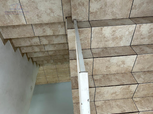 Escadas para os dormitórios