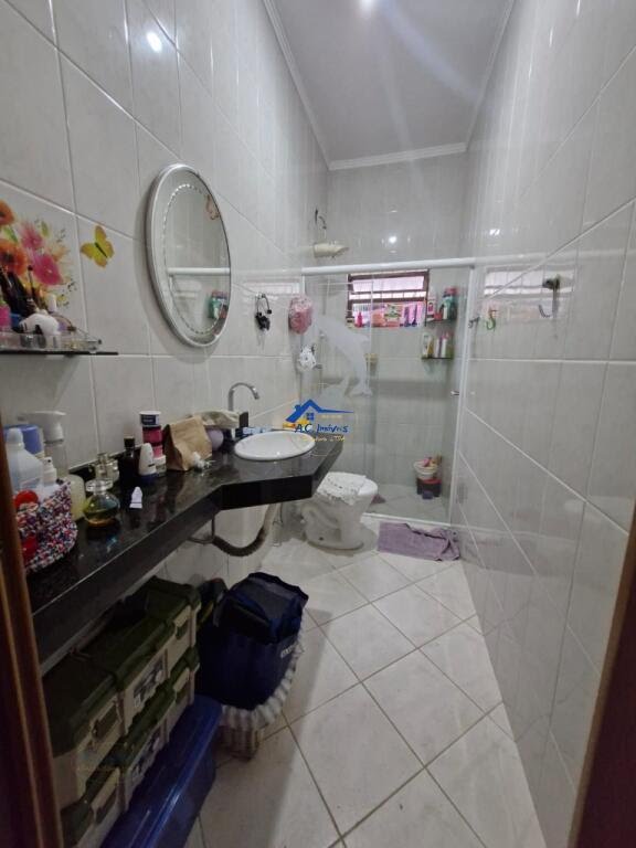 Casa à venda com 3 quartos, 1 suíte, 2 vagas e 177m² no Maracanã, Praia Grande (SP) — foto 14 de 26