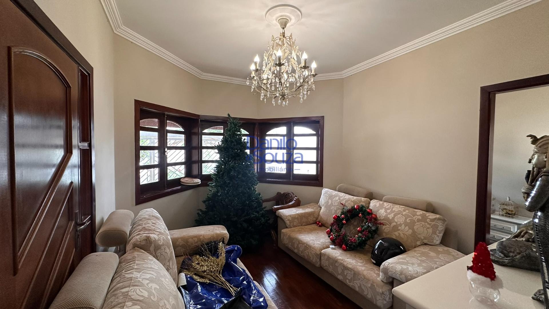 Casa à venda com 3 quartos, 1 suíte, 2 vagas e 411m² no Vila Andrea, Araxá (MG) — foto 3 de 18