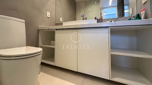 majestic banheiro trinita