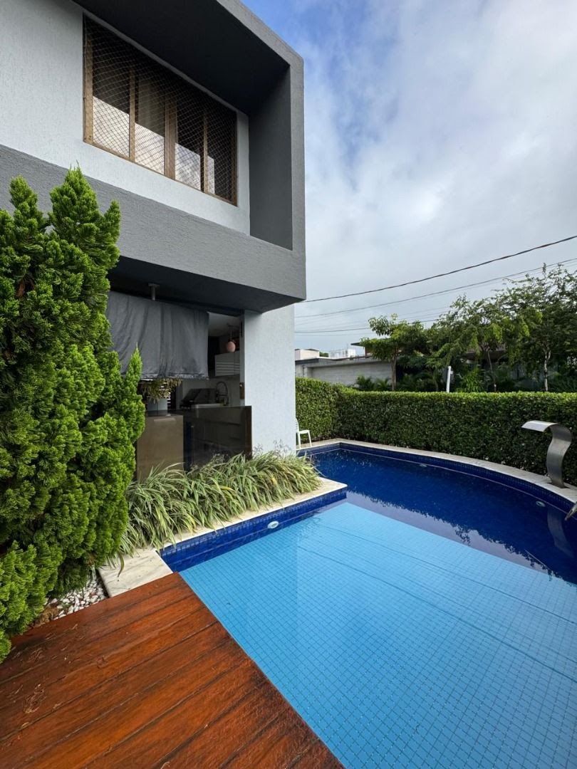 Casa à venda com 5 quartos, 6 banheiros, 4 vagas e 365m² no Portal do Sol, João Pessoa — foto principal