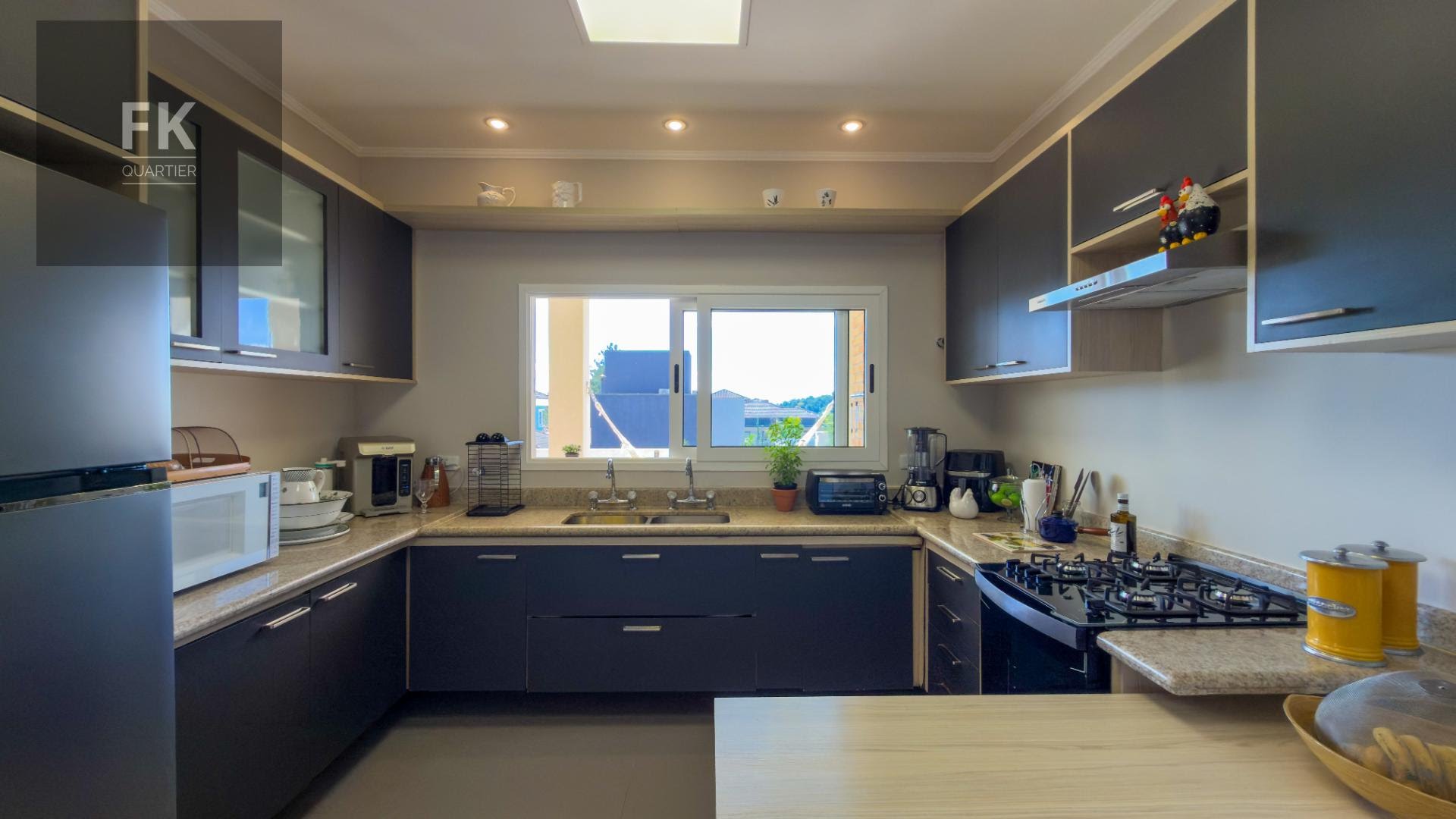 Casa à venda com 4 quartos, 2 suítes, 4 vagas e 334m² no Residencial Morada dos Lagos, Barueri (SP) — foto 17 de 30