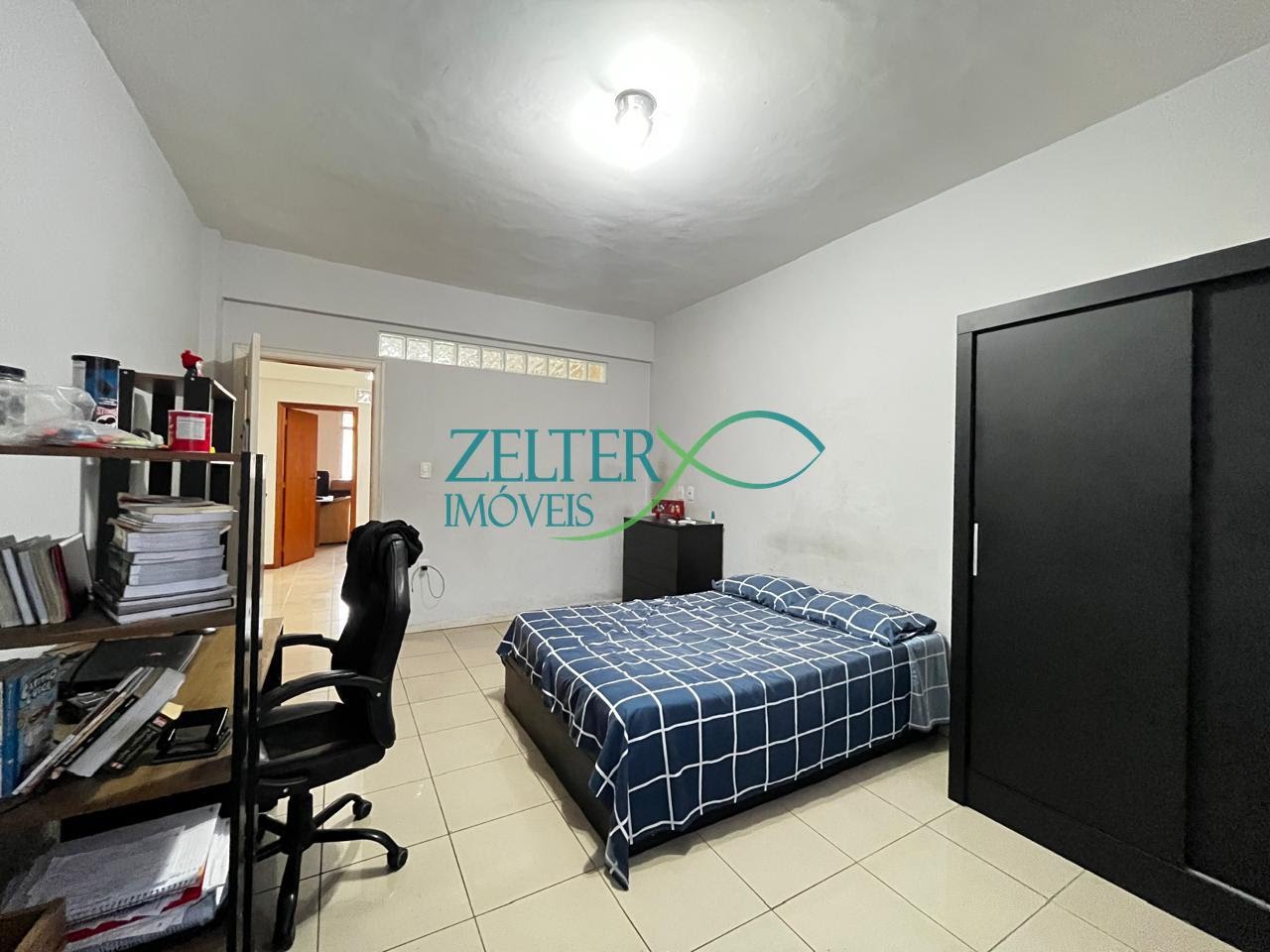 Casa à venda com 4 quartos, 2 suítes, 2 vagas e 251m² no Rocha Miranda, Rio de Janeiro (RJ) — foto 23 de 30