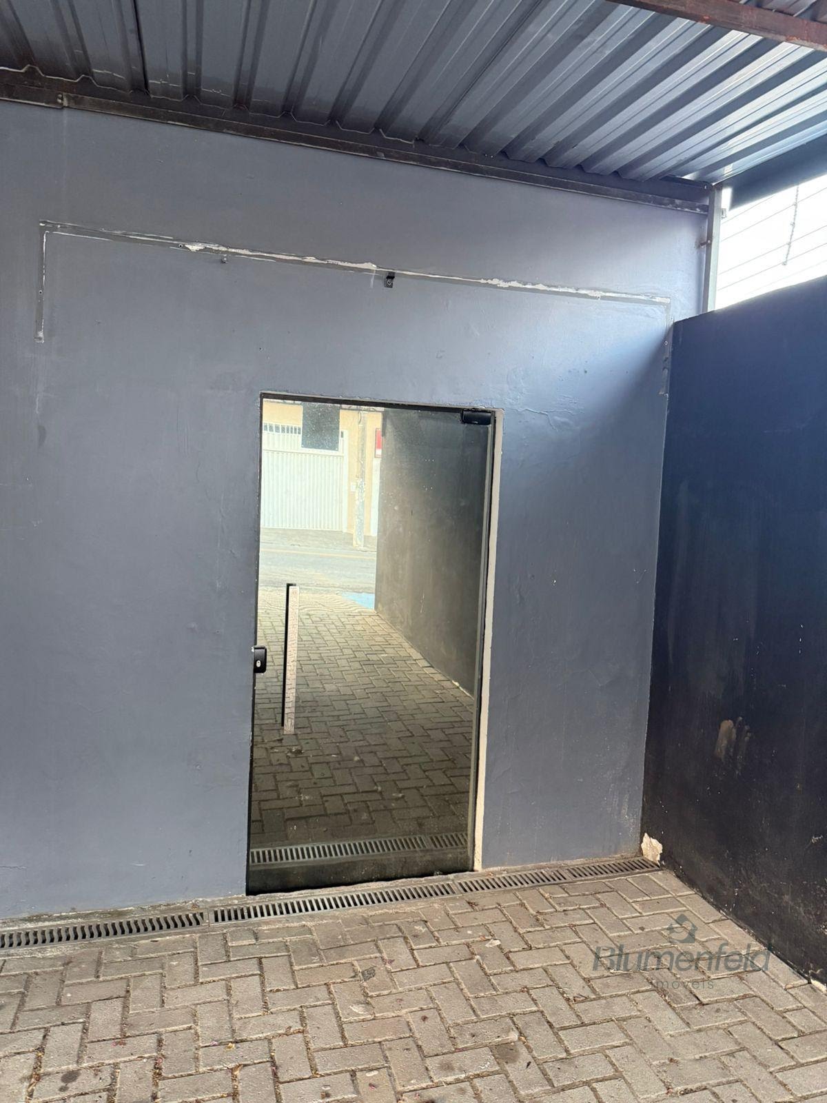 Comercial à venda com 4 banheiros, 3 vagas e 300m² no Jardim Rincão, Arujá — foto principal