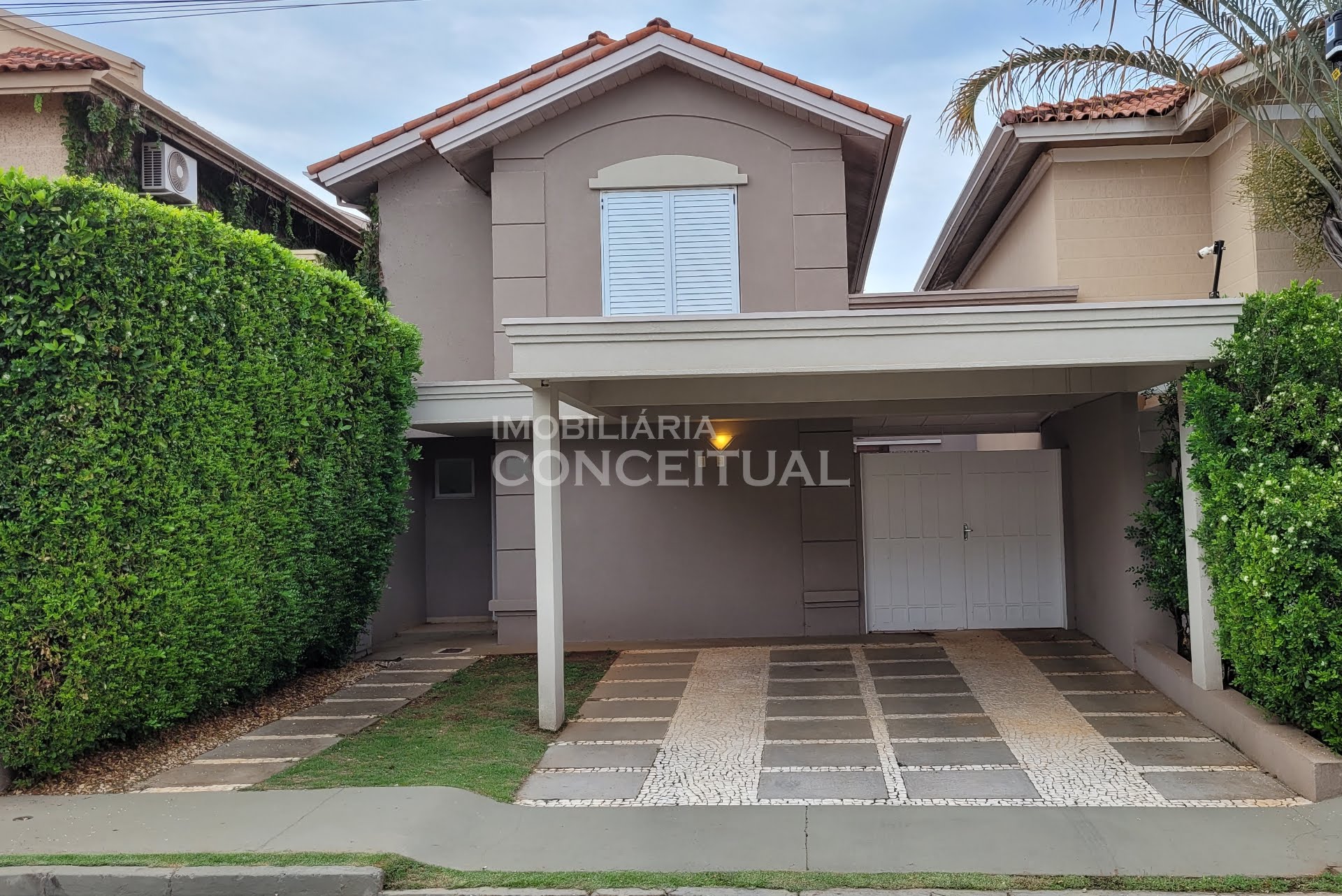 02 Vagas de Garagem
