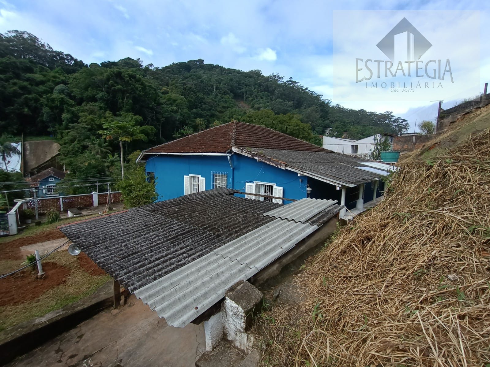 Casa à venda com 3 quartos, 1 suíte, 6 vagas e 380m² no Castelânea, Petrópolis (RJ) — foto 15 de 24