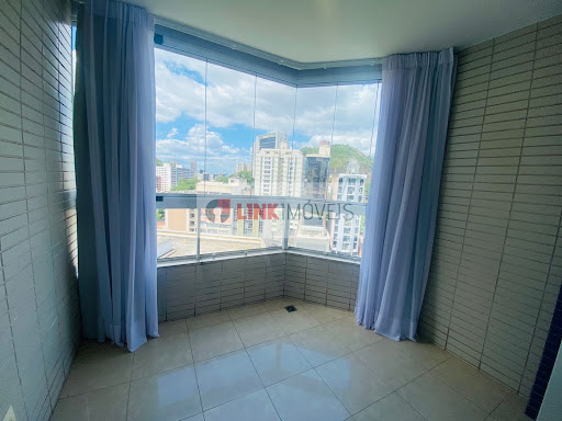 Apartamento de 2 dormitórios e 1 suíte na Praia do Canto - Vitória:  locação por R$ 3.500,00