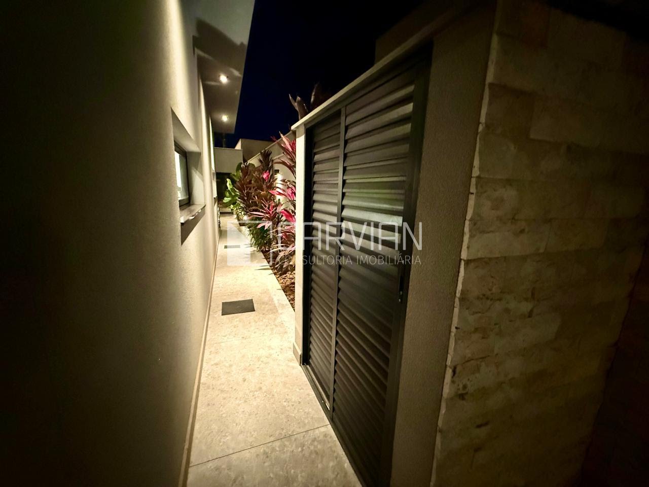 Casa à venda com 3 quartos, 3 suítes, 4 vagas e 203m² no Alto do Castelo, Ribeirão Preto (SP) — foto 9 de 30