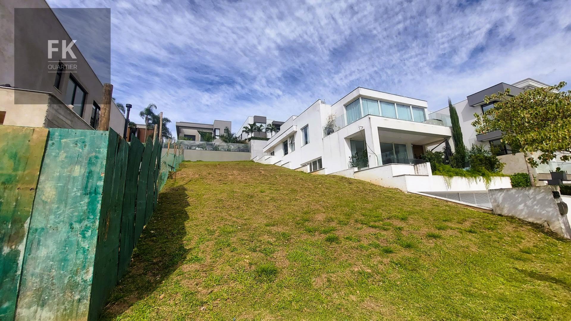 Terreno à venda com 490m² de terreno no Alphaville, Santana de Parnaíba (SP) — foto 3 de 3