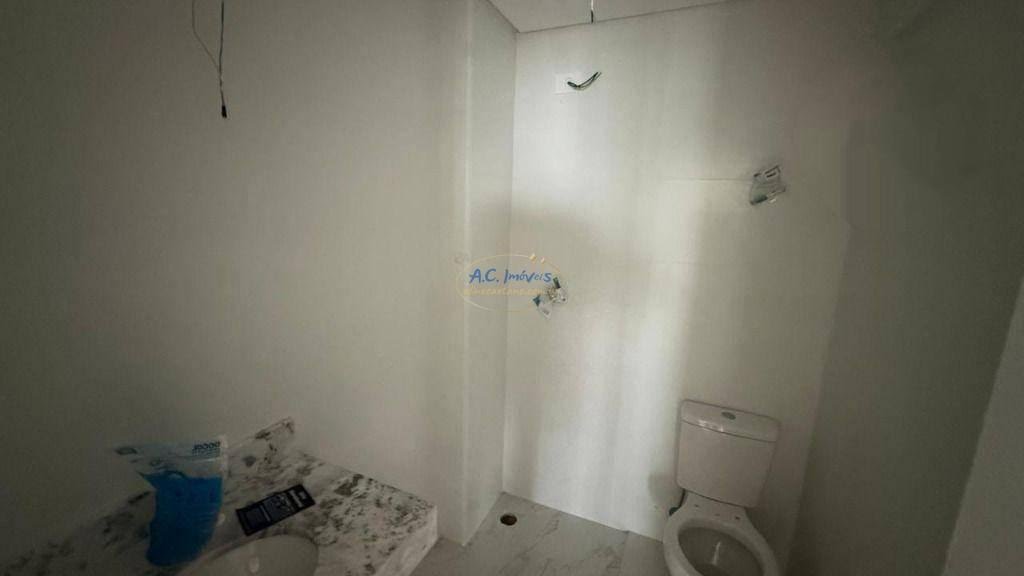 Apartamento à venda com 3 quartos, 1 suíte, 2 vagas e 107m² no Jardim Imperador, Praia Grande (SP) — foto 17 de 30