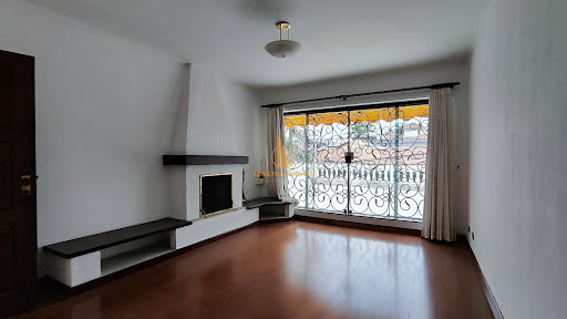 Casa com edícula em Vila Valparaíso, Santo André - SP