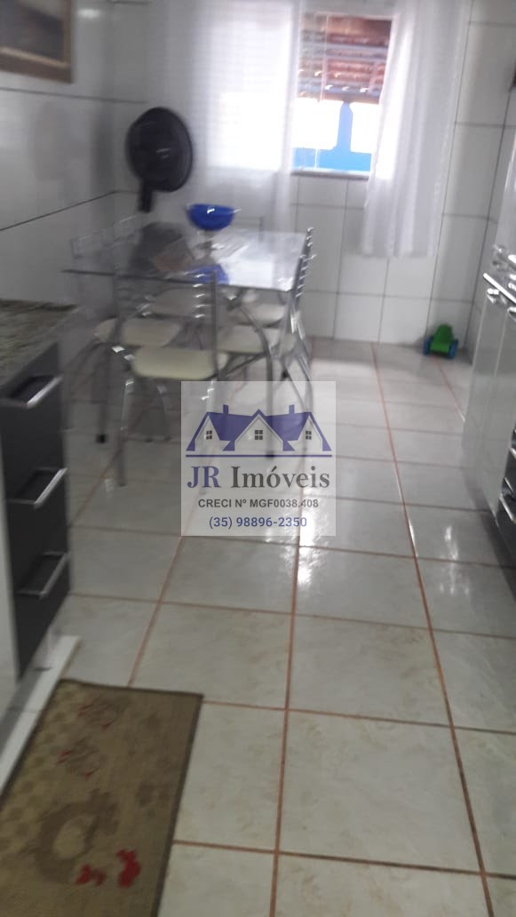 Casa à venda com 3 quartos, 2 banheiros, 3 vagas e 263m² no Rebourgeon, Itajubá (MG) — foto 13 de 30