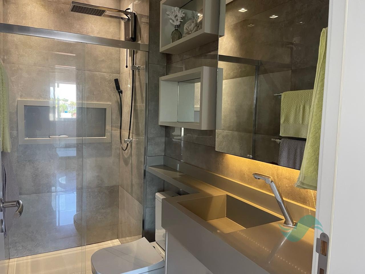 Apartamento à venda com 2 quartos, 1 suíte, 1 vaga e 67m² no Canasvieiras, Florianópolis (SC) — foto 9 de 24
