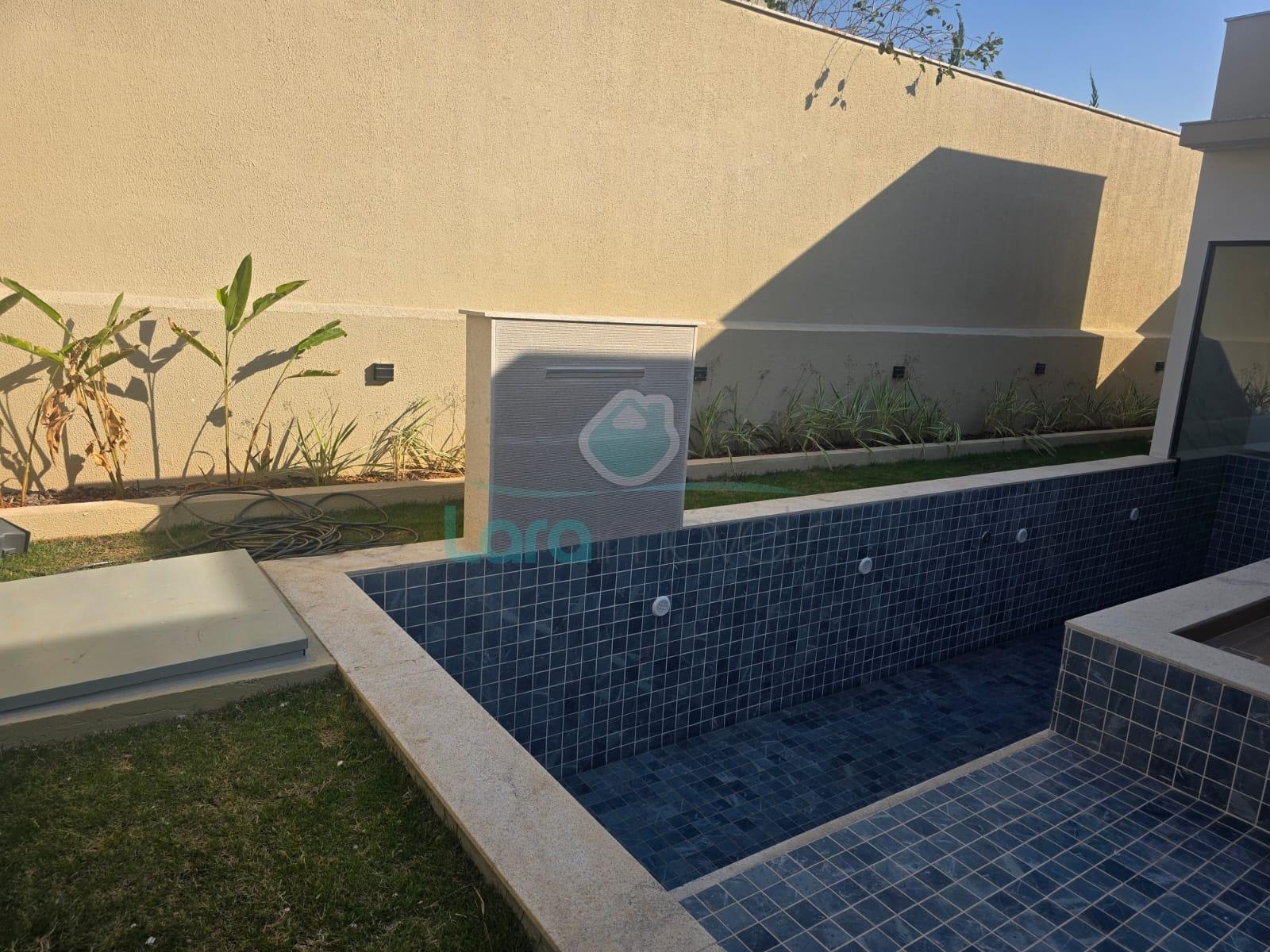 Casa à venda com 4 quartos, 4 suítes, 2 vagas e 230m² no Viverde I, Rio das Ostras (RJ) — foto 8 de 23