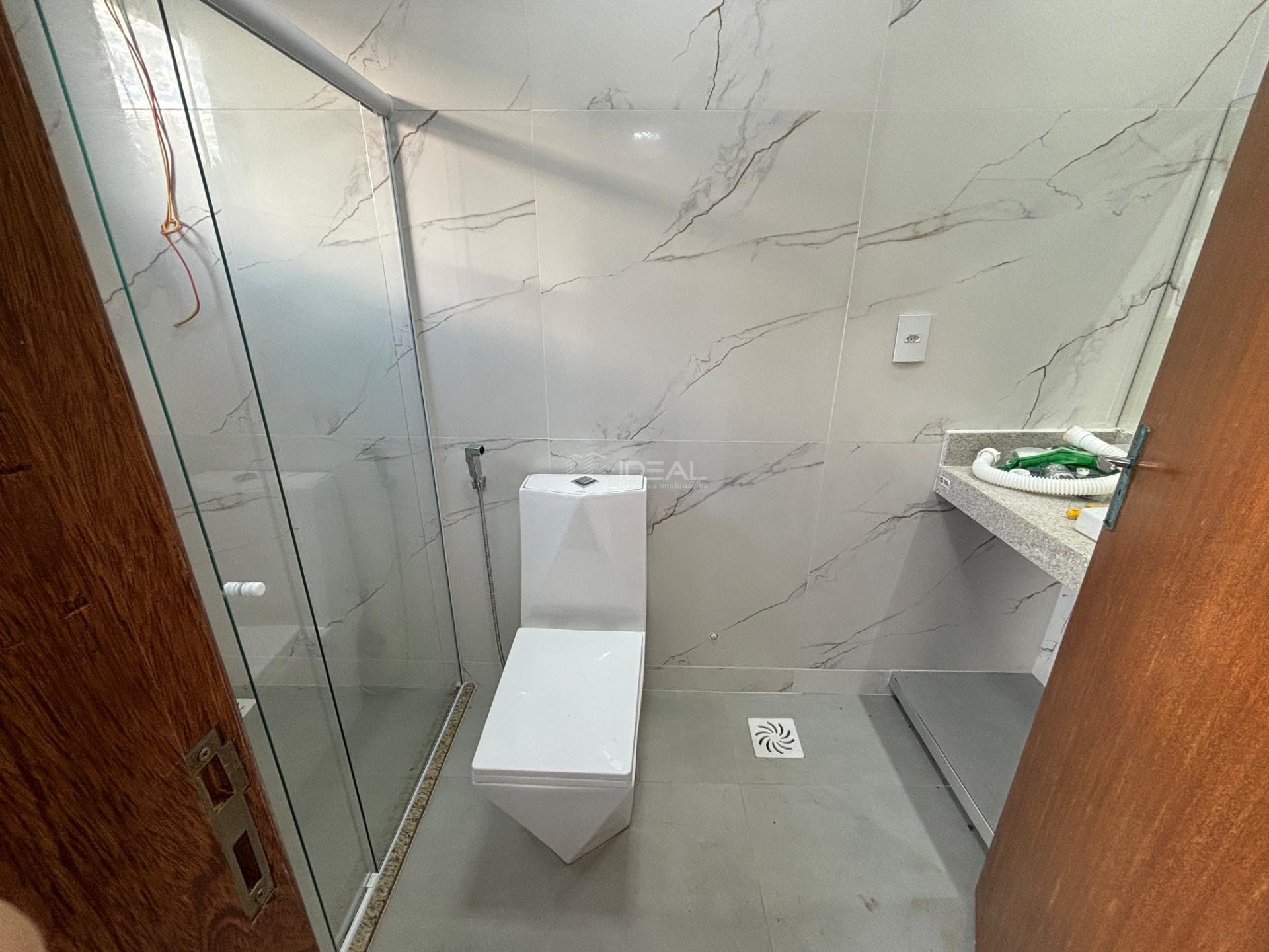 Casa à venda com 4 quartos, 3 suítes, 2 vagas e 221m² no Rodoviário, Campos dos Goytacazes (RJ) — foto 13 de 21