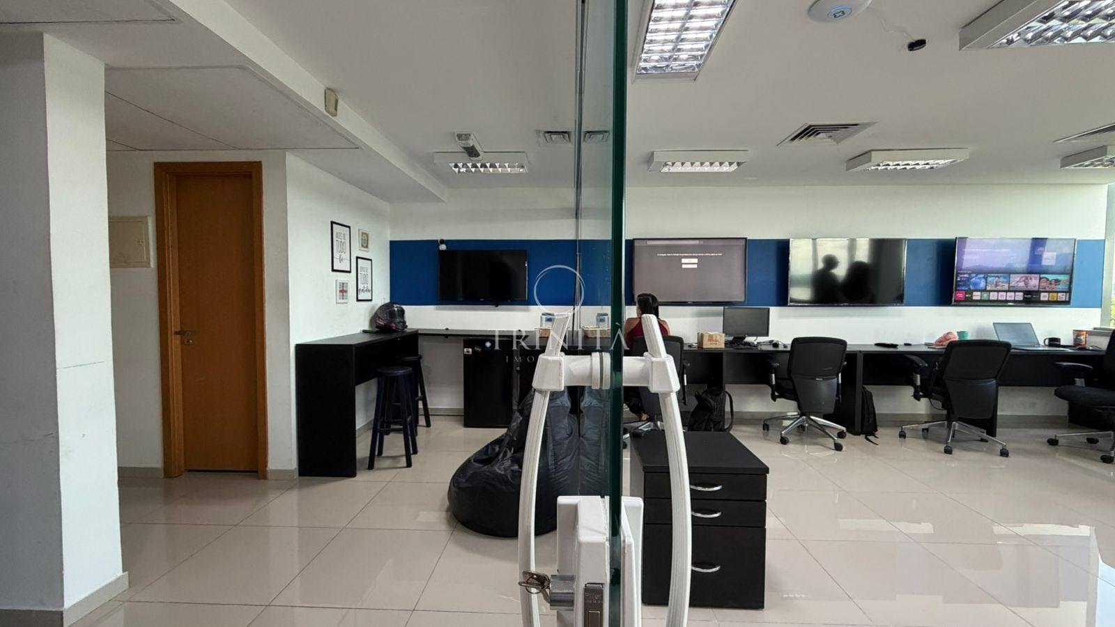 sala-trinitaimobiliaria-dimensionoffice&park
