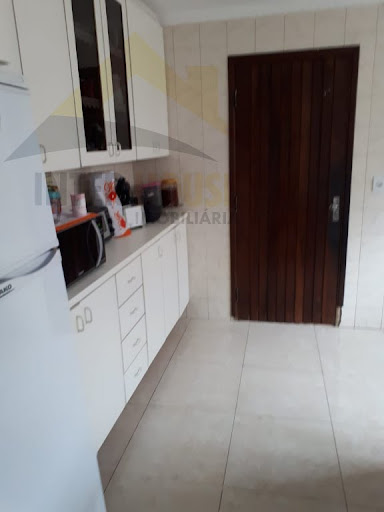 Casa em Jardim Pazini  -  Taboão da Serra