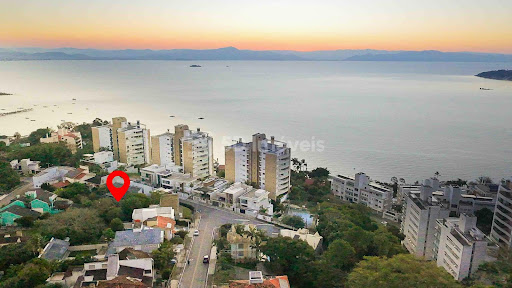 Casa 5 Dormitórios - João Paulo  -  Florianópolis, SC