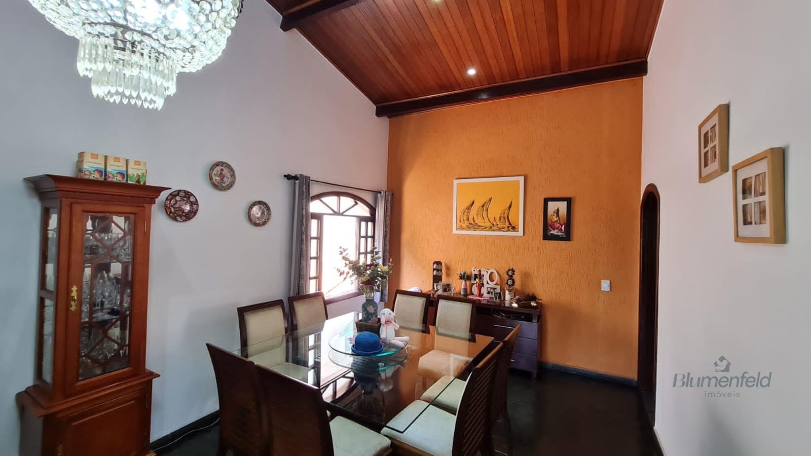Casa à venda com 3 quartos, 2 suítes, 2 vagas e 261m² no Condomínio Arujazinho IV, Arujá (SP) — foto 9 de 20