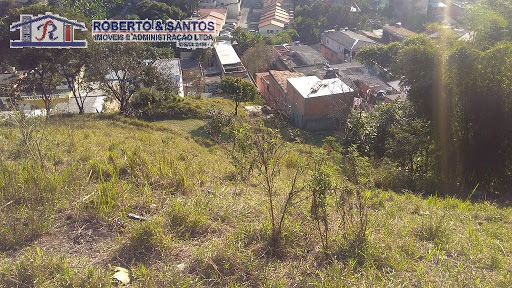 Vsta para os fundos do terreno