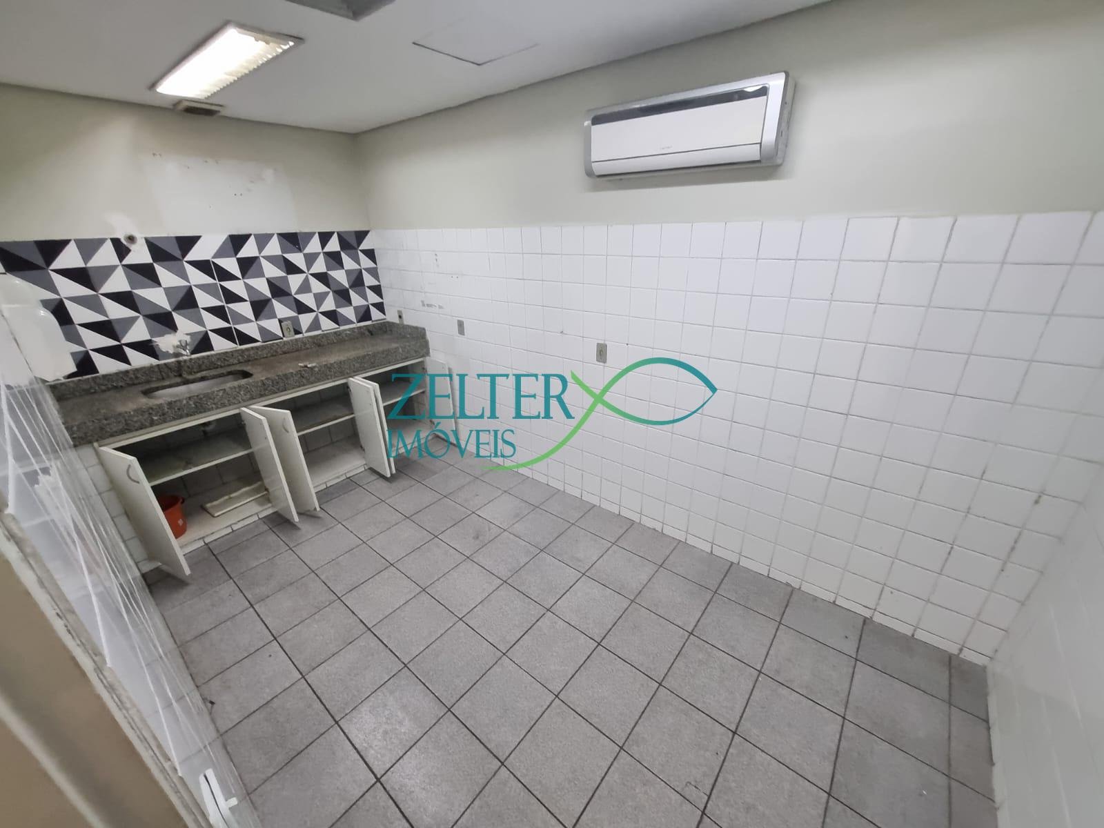 Comercial para alugar com 4 banheiros e 850m² no Penha, Rio de Janeiro (RJ) — foto 29 de 30
