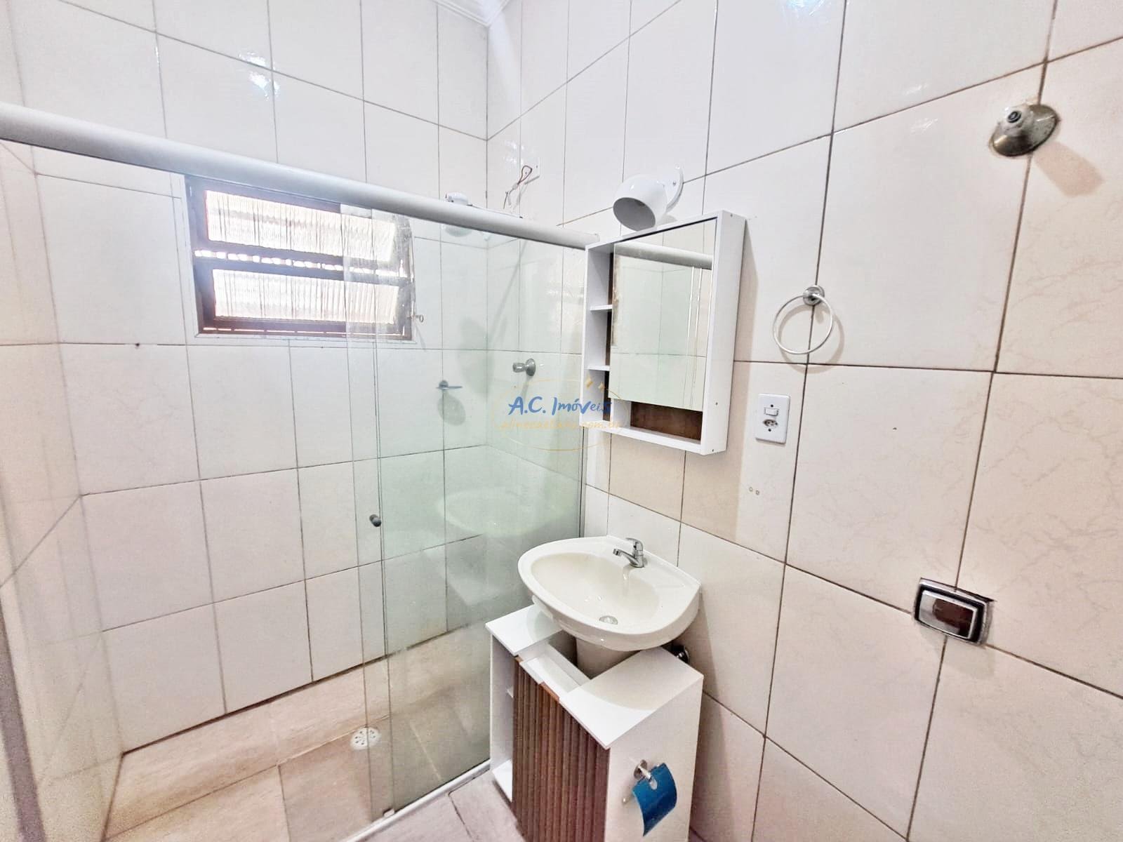 Casa à venda com 2 quartos, 1 banheiro, 3 vagas e 52m² no Aviação, Praia Grande (SP) — foto 13 de 21