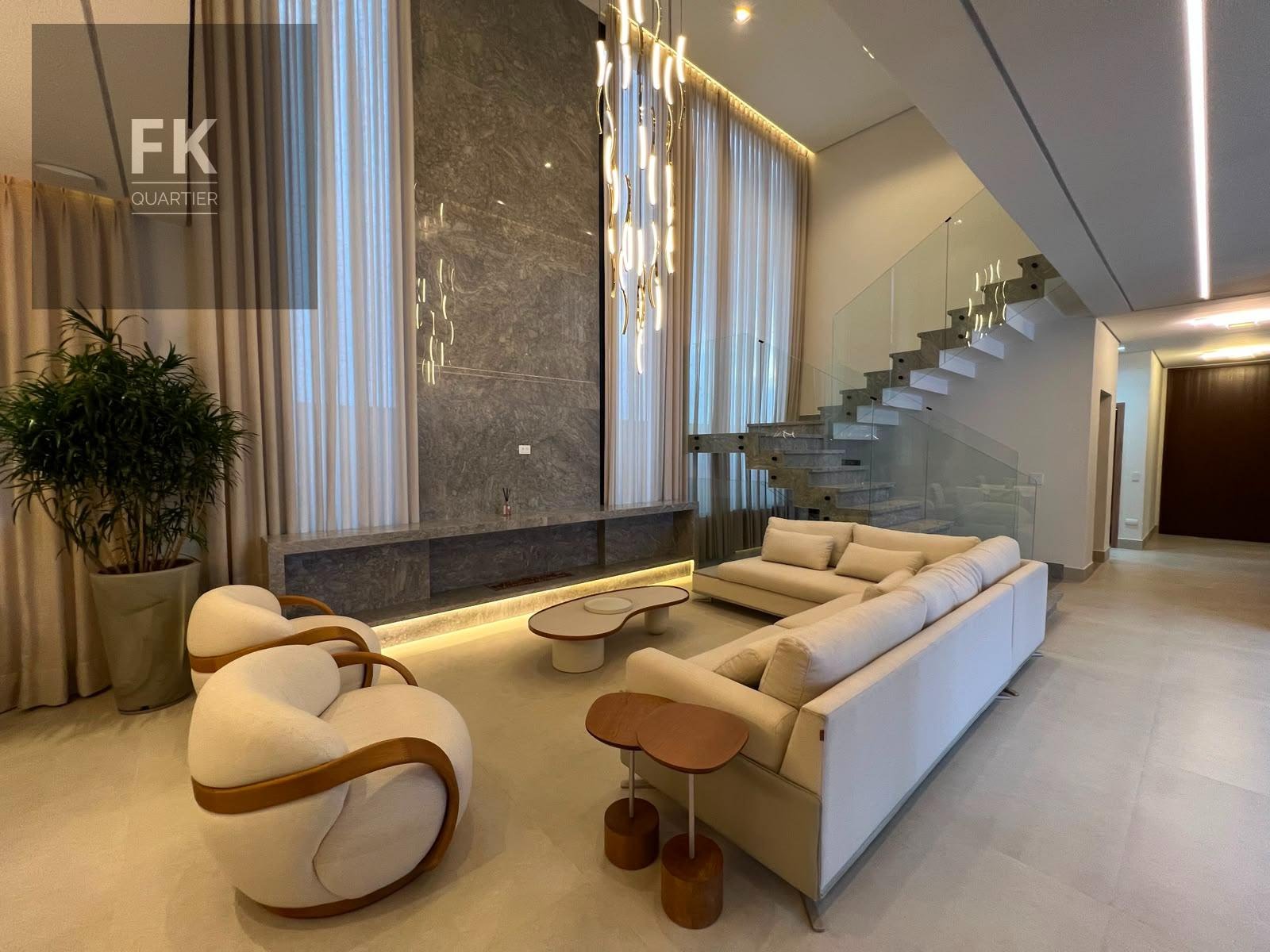Casa à venda com 4 quartos, 4 suítes, 6 vagas e 490m² no Alphaville, Santana de Parnaíba (SP) — foto 2 de 30