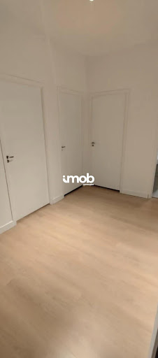 Sala comercial 57m² para locação no Centro de Sorocaba/SP.