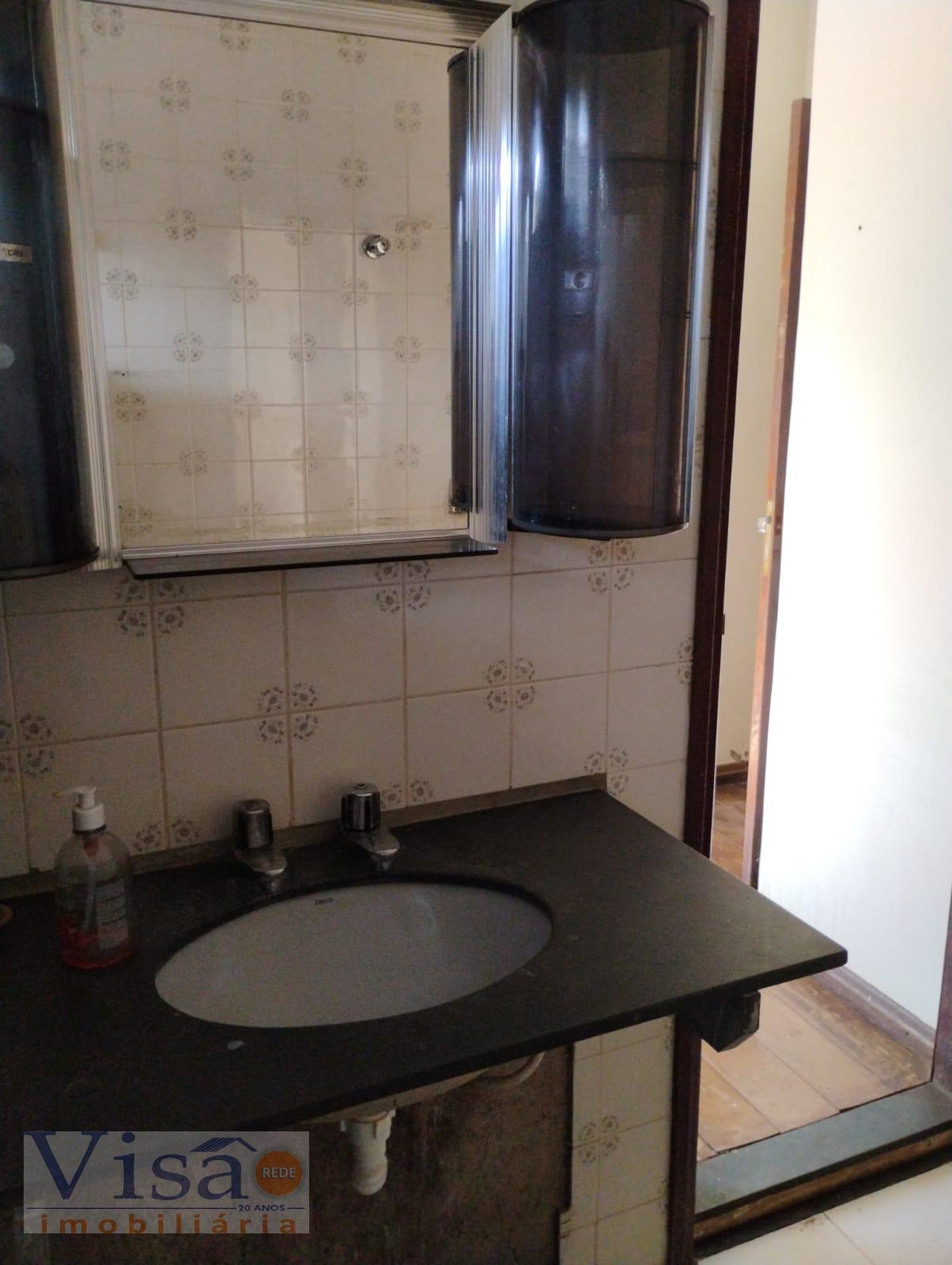 Casa à venda com 4 quartos, 1 suíte e 1 vaga no Vila Mariana, Paracatu (MG) — foto 17 de 24