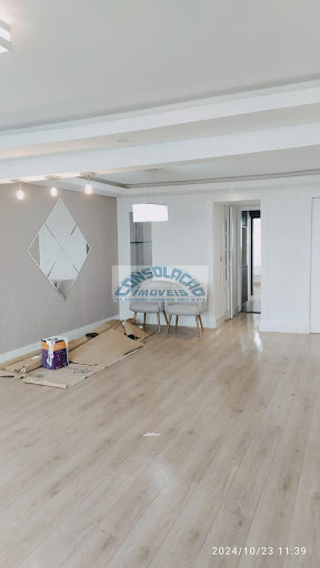 Descubra o seu novo lar no encantador Morro dos Ingleses, em São Paulo! Este espaçoso apartamento de 120m² oferece um ambiente perfeito para famílias que buscam conforto e praticidade. Com 3 dormitóri