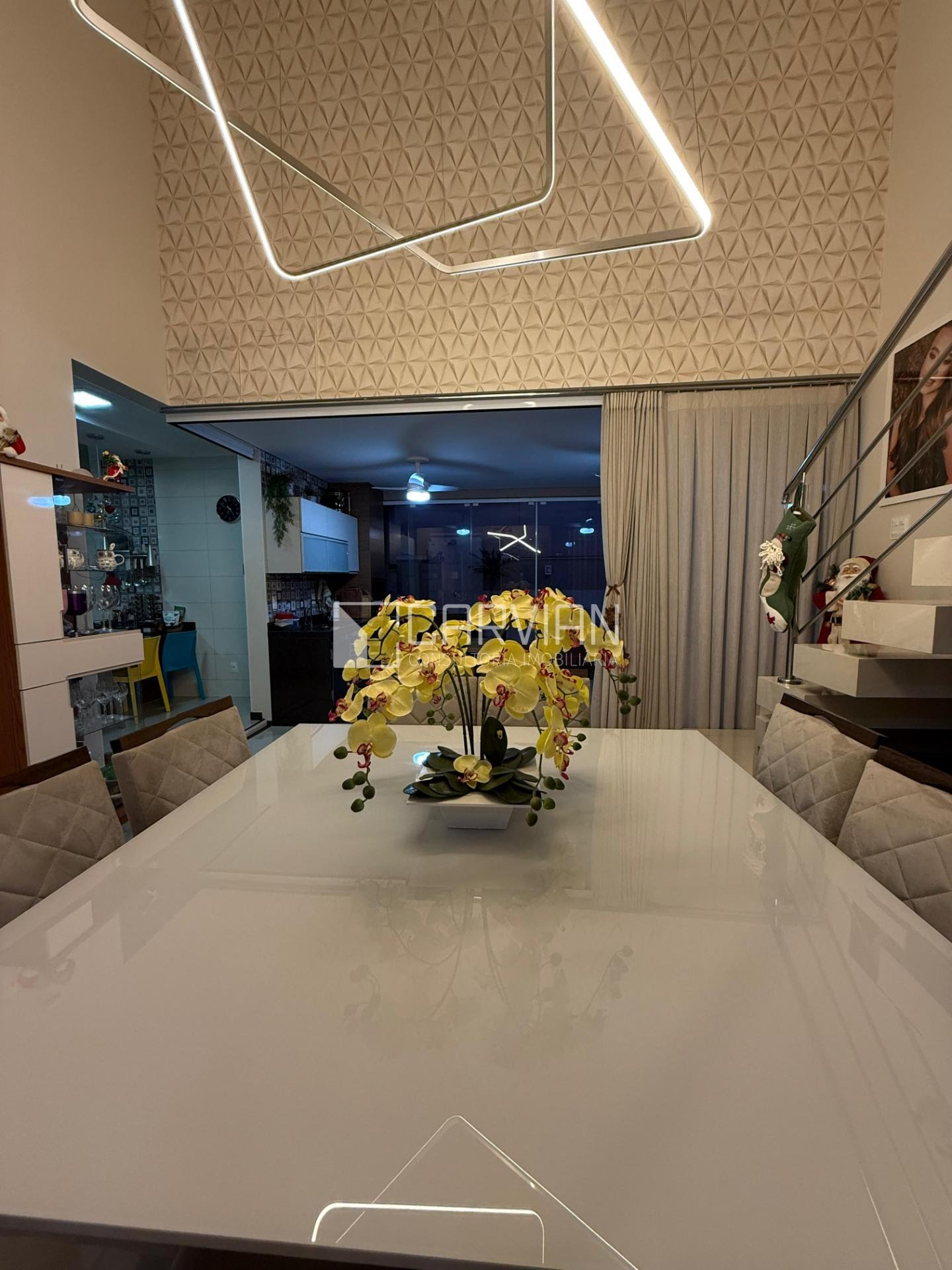 Casa à venda com 3 quartos, 3 suítes, 4 vagas e 307m² no Condomínio Guaporé, Ribeirão Preto (SP) — foto 9 de 30