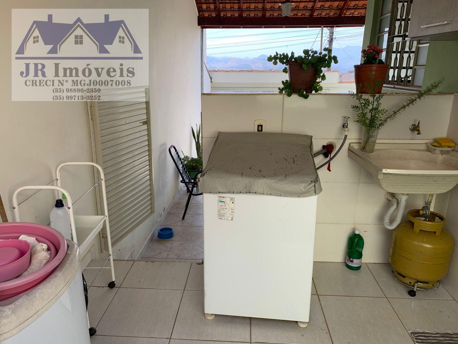 Casa à venda com 2 quartos, 1 banheiro, 2 vagas e 250m² no Açude, Itajubá (MG) — foto 10 de 17