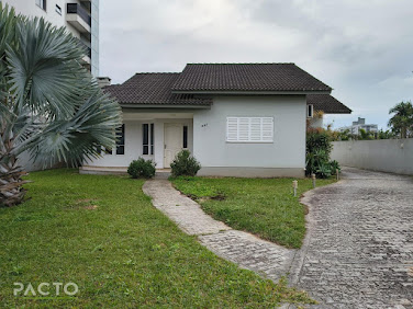 Casa em Centro  -  Araranguá
