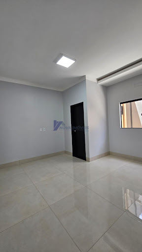 Casa 03 Dorm. em Residencial Veneza  -  Rio Verde