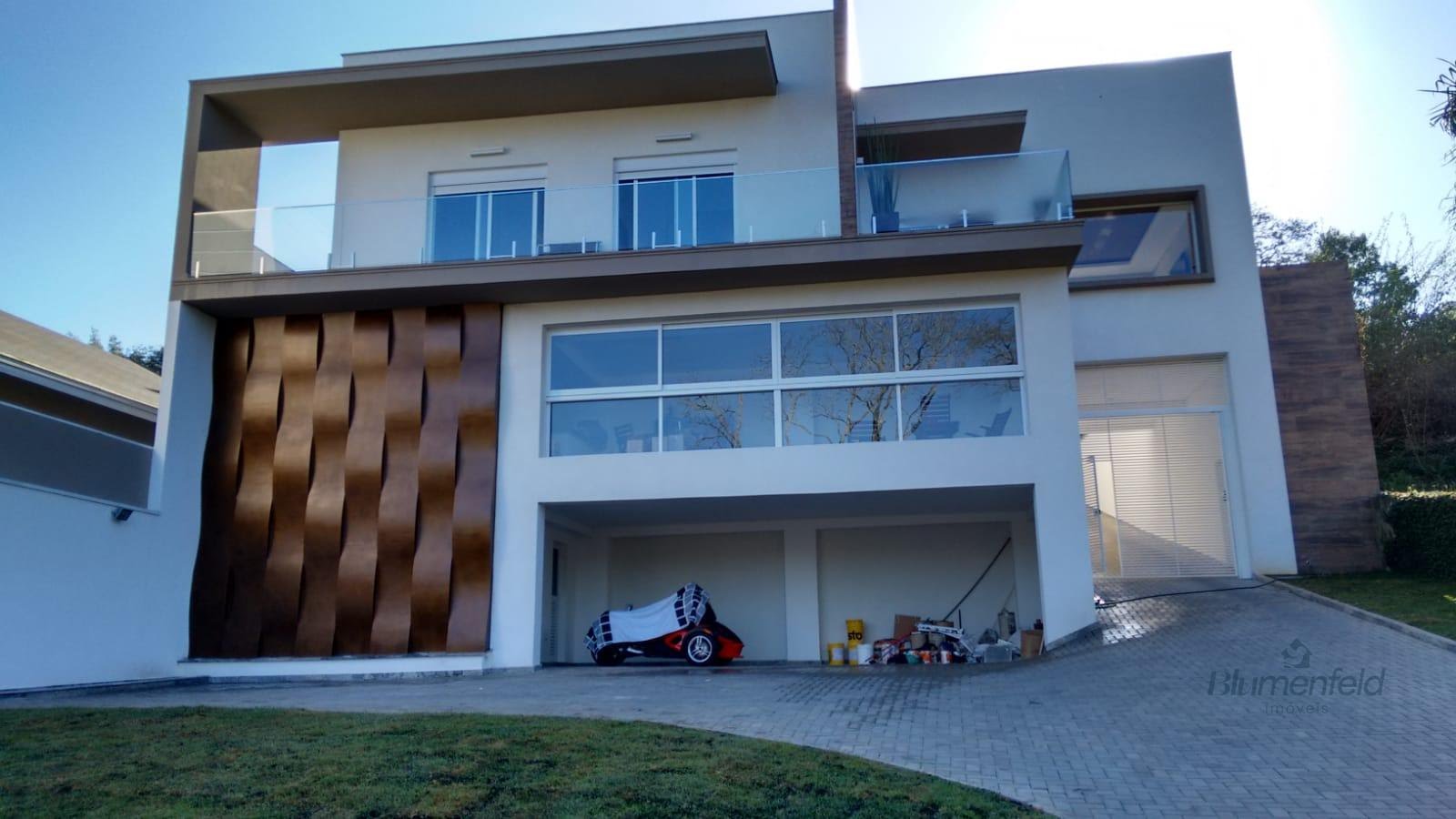 Casa à venda com 3 suítes, 3 vagas e 630m² no Condominio Arujazinho I II III, Arujá (SP) — foto 2 de 30
