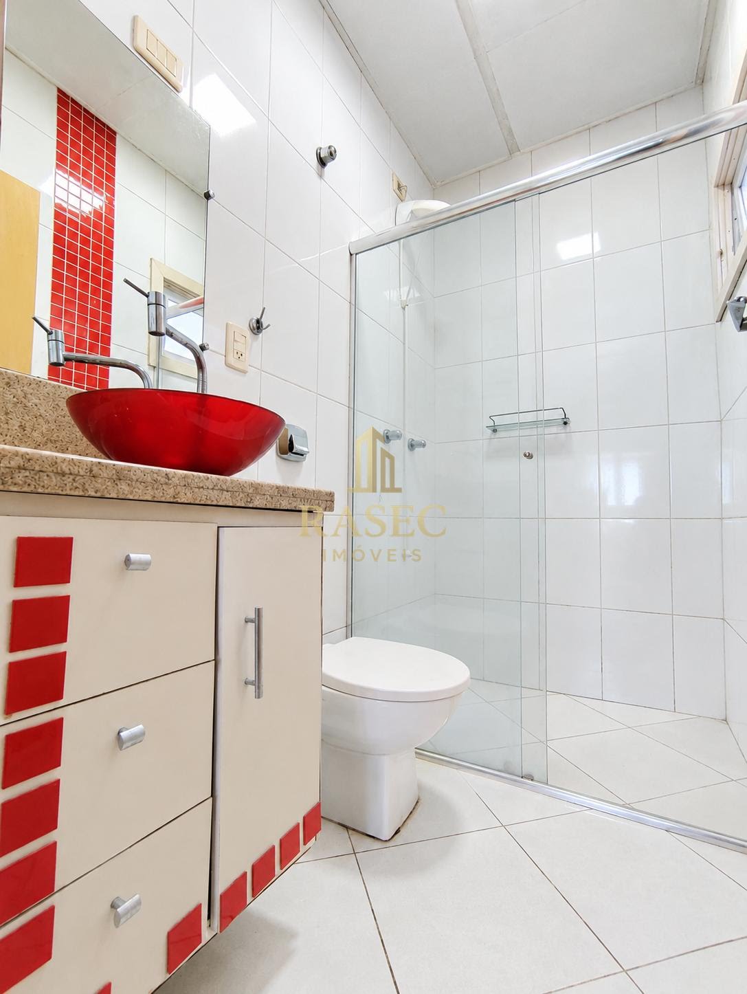 Casa para alugar com 2 quartos, 1 suíte, 2 vagas e 120m² no Guarani, Brusque (SC) — foto 9 de 10